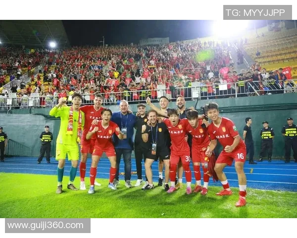 足球球星参演的电影盘点及其对影视行业的影响分析 足球球星参演的电影盘点及其对影视行业的影响分析