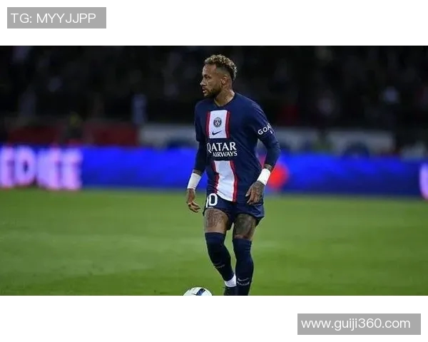 用一笔一画勾画足球球星魅力瞬间展现运动之美